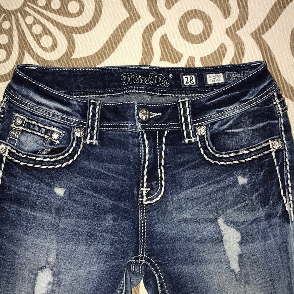 Miss Me denim jean Capri - Picture 4 of 8